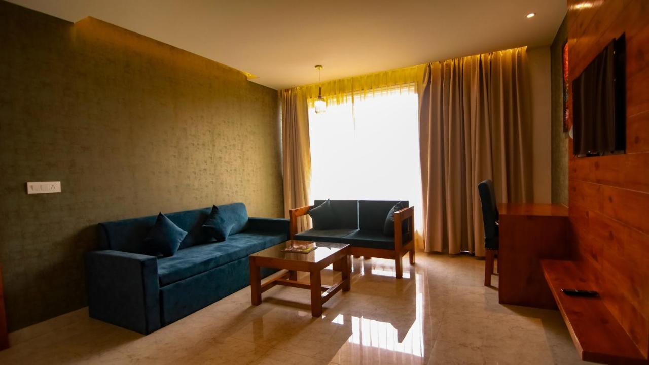 Golden Fern Resort Shimla Exterior photo