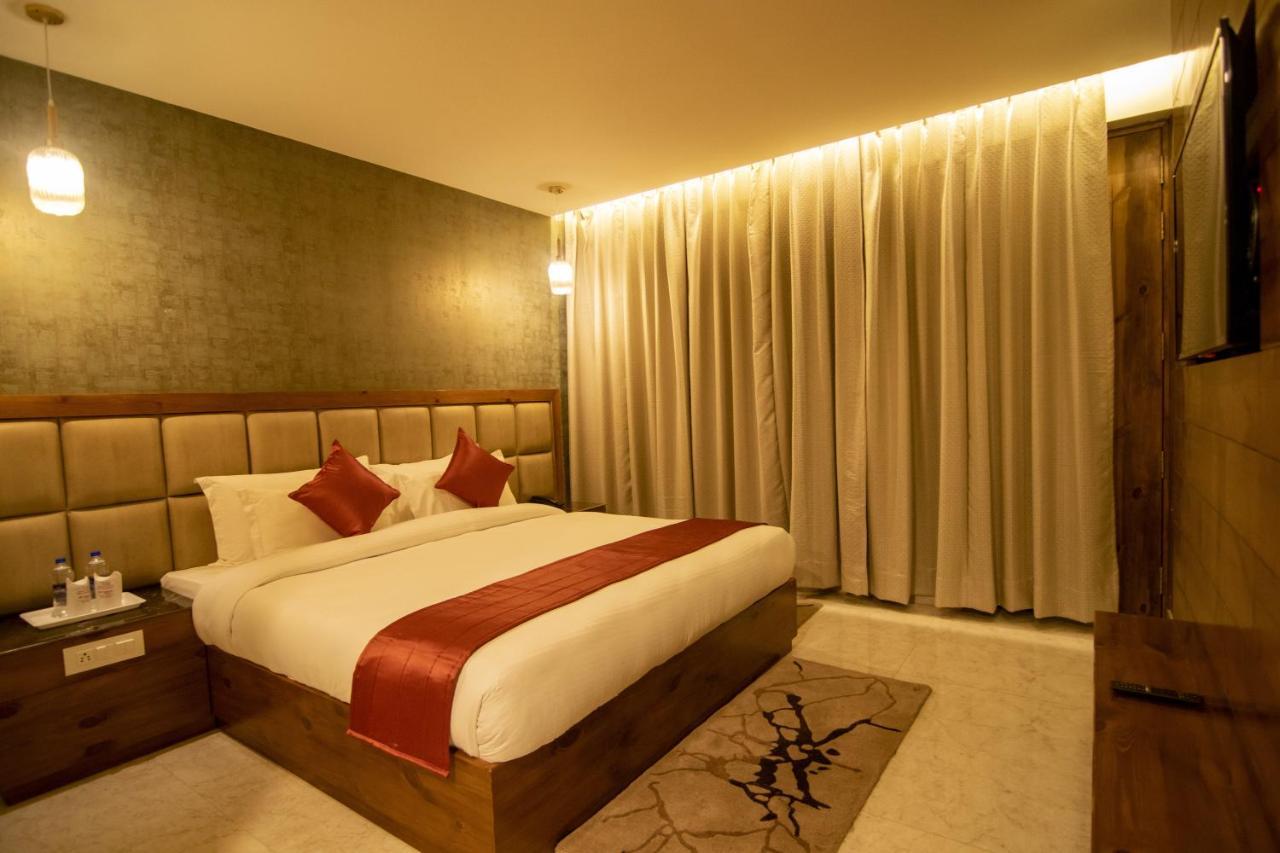 Golden Fern Resort Shimla Exterior photo