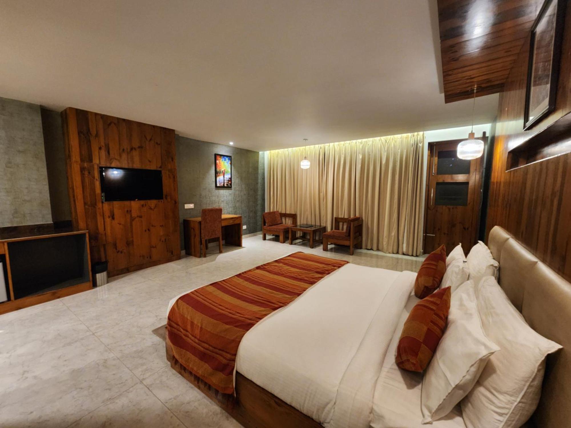 Golden Fern Resort Shimla Exterior photo