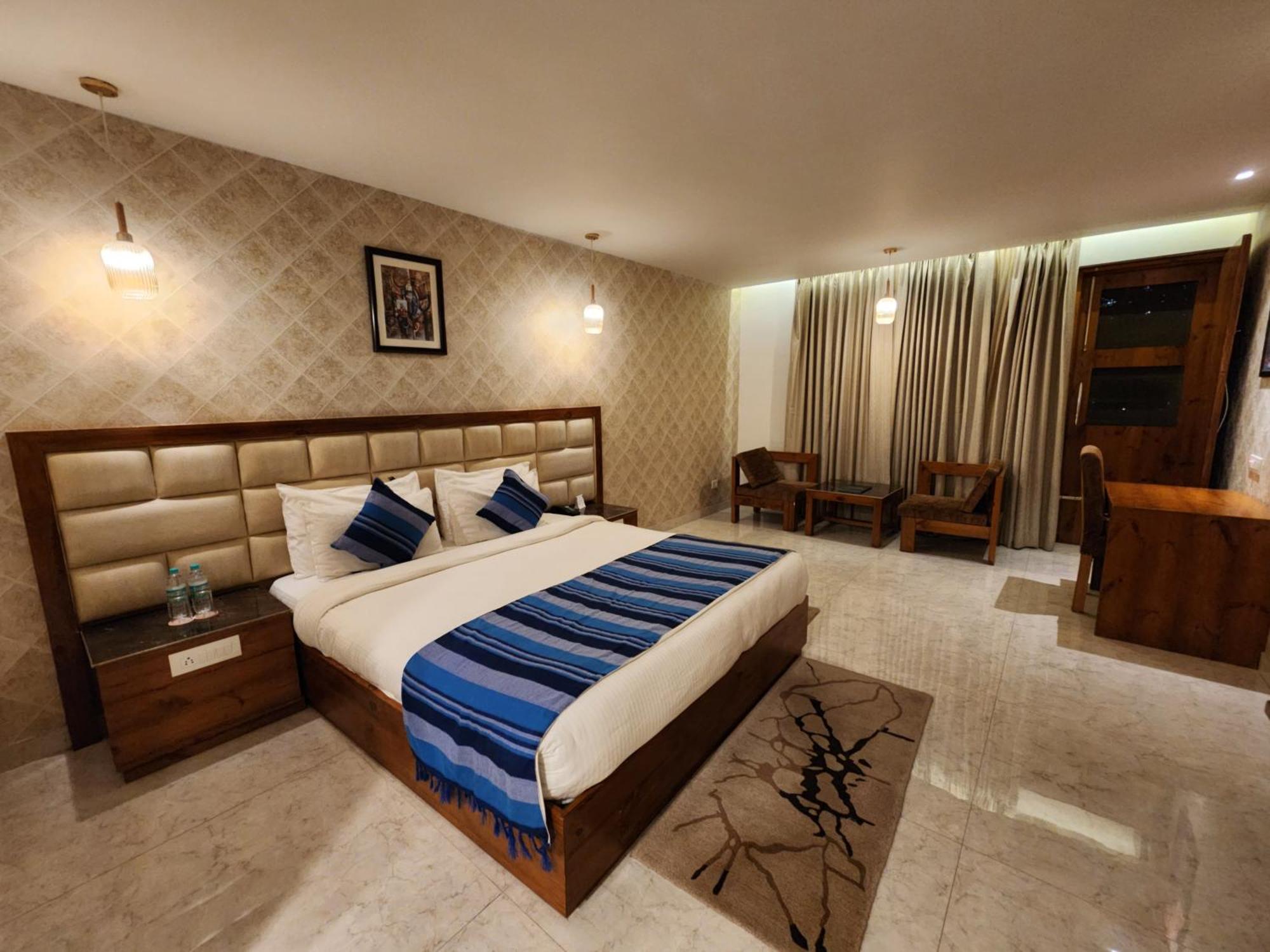 Golden Fern Resort Shimla Exterior photo
