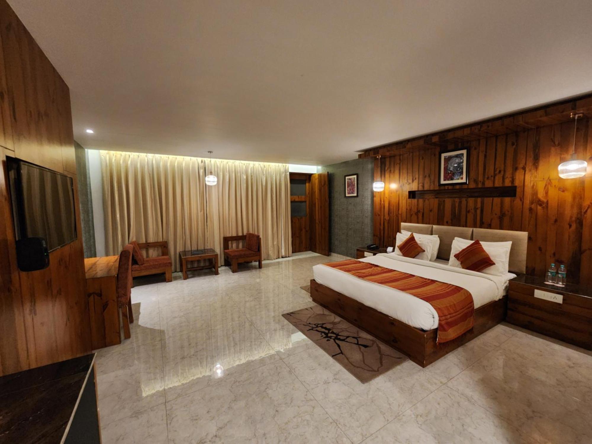 Golden Fern Resort Shimla Exterior photo